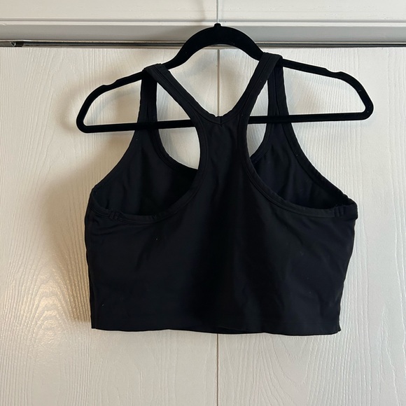 Black Longline Sportsbra - Picture 2 of 4